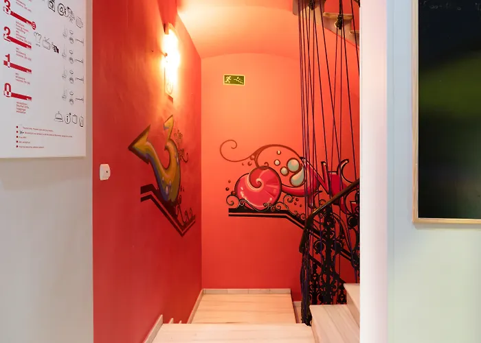 Red Nest Hostel